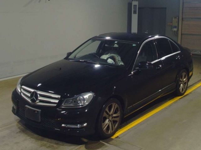 15021 Mercedes benz C class 204049 2013 г. (TAA Yokohama)